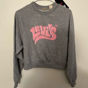 Levi’s cropped sweater size xs